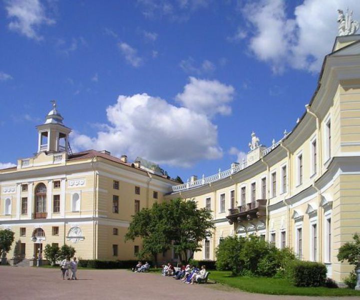 le palais Pavlosk à Saint-Petersbourg en Russie