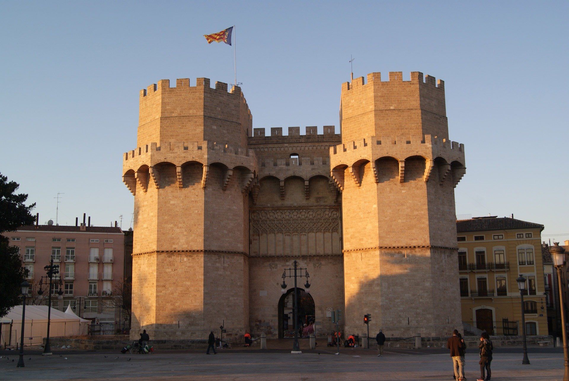 Porte de la vieille ville à Valencia