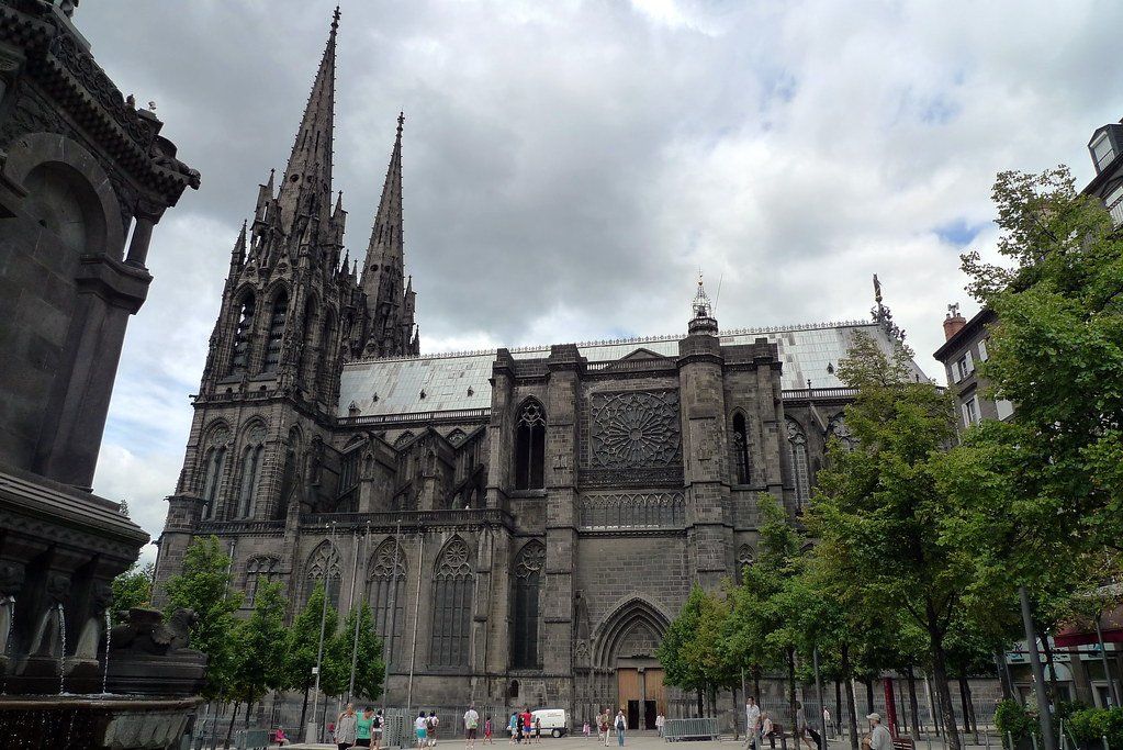 clermont-ferrand voyage scolaire