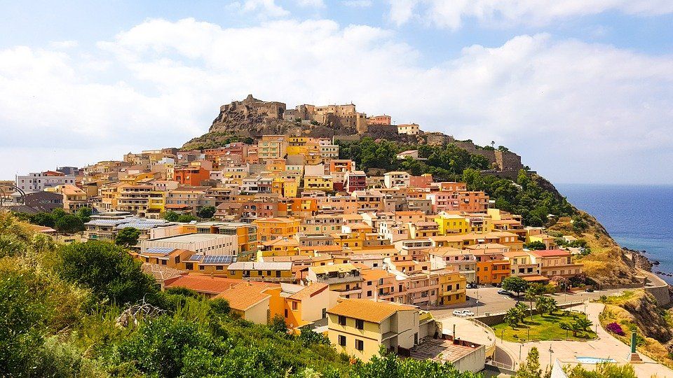le village de Castelsardo en Sardaigne