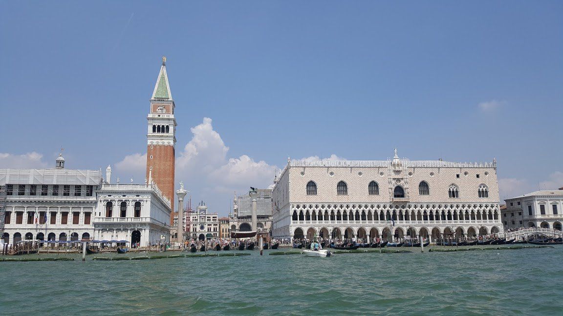 Le Palais des Doges et le Campanile à Venise