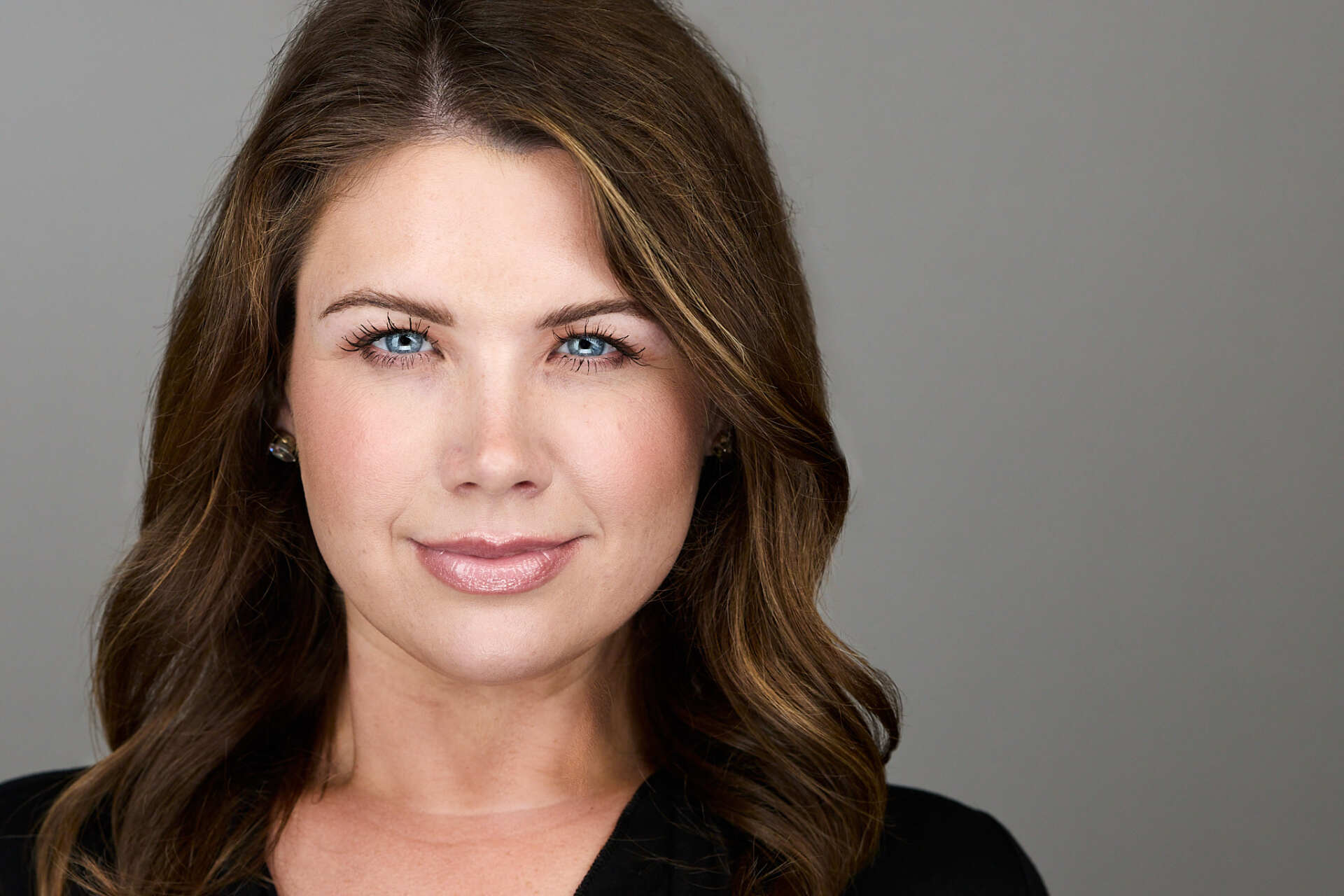 Showing approachability, competence, confidence and trustworthiness.