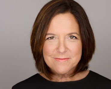 High marketing image to open opportunities and draw contacts High lookability, competence and confidence