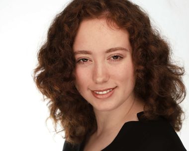 Actor-Model Top 1% Headshot for Comp Card.