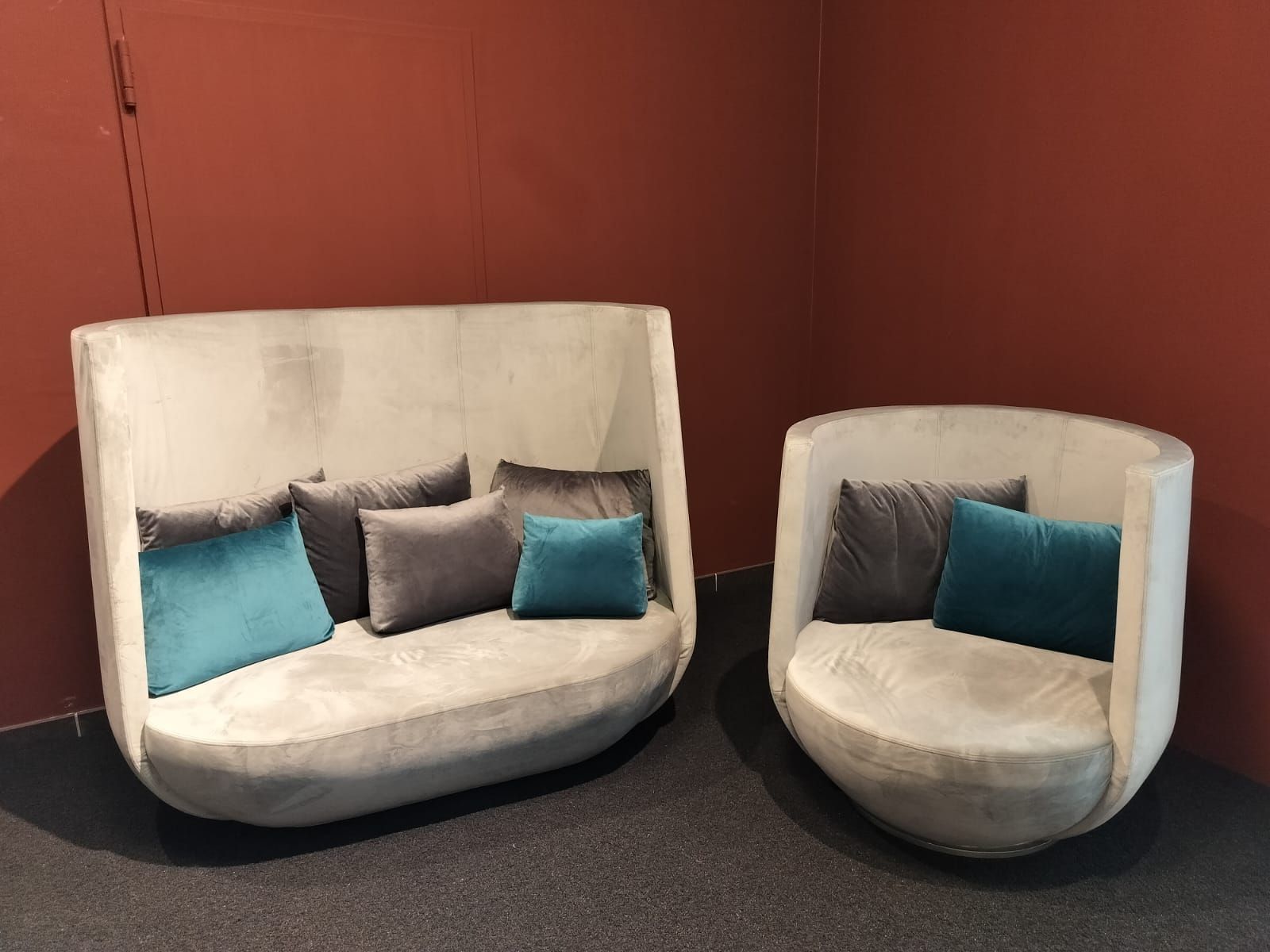 Polstermöbel Beispiele 
fichtner raumausstatter brandis wohnideen wohnstoffe sonnenschutz boden tapeten bodenbelag fenstervorhänge wandgestaltung polster