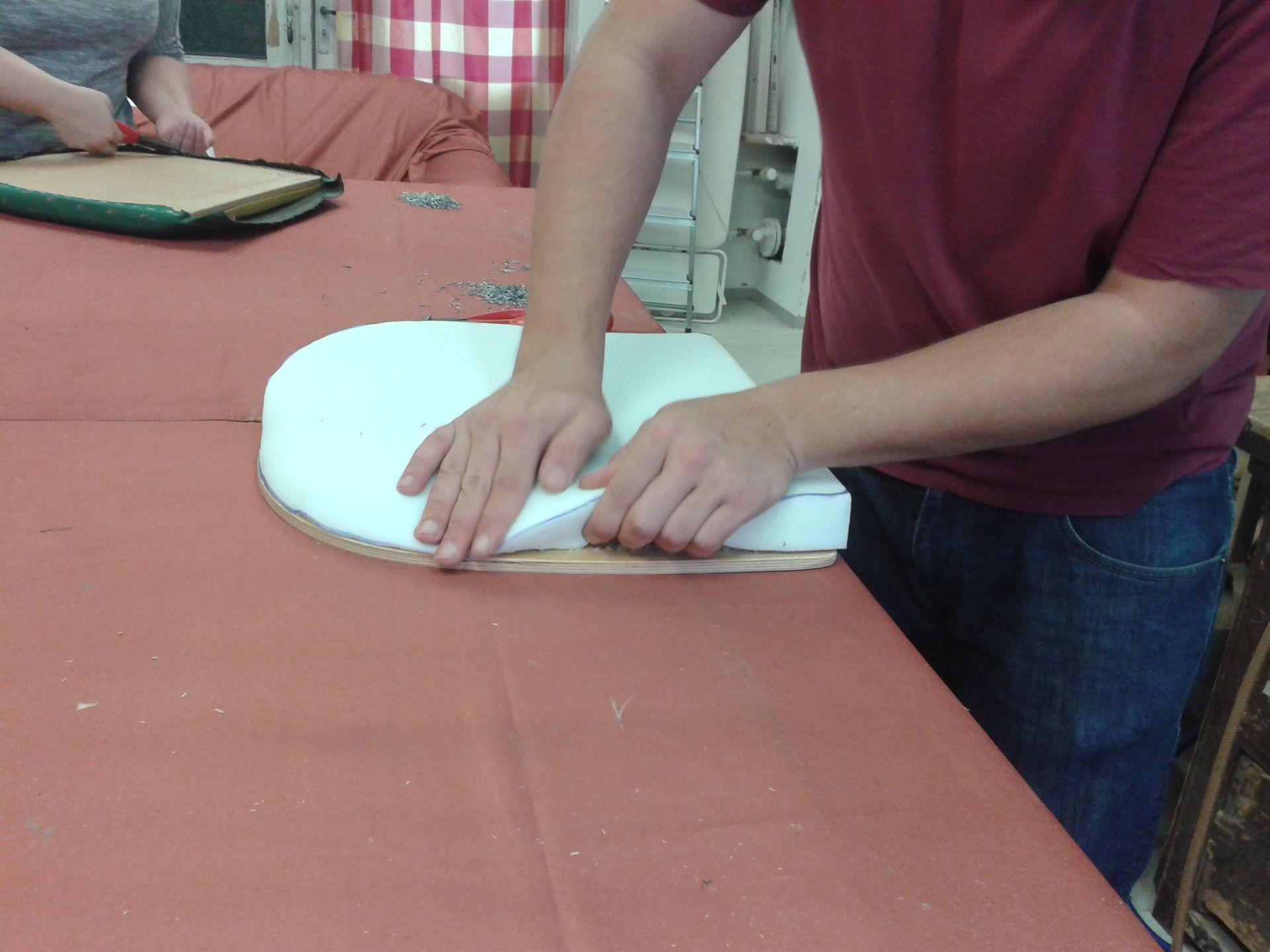 Handwerk Beispiele Arbeitsbeispiele Fensterdekoration Neupolsterung Aufpolsterung Bodenbelag Parkett Wandbekleidung Wandverkleidung Möbelauswahl
fichtner raumausstatter brandis wohnideen wohnstoffe sonnenschutz boden tapeten fenstervorhänge wandgestaltung polster