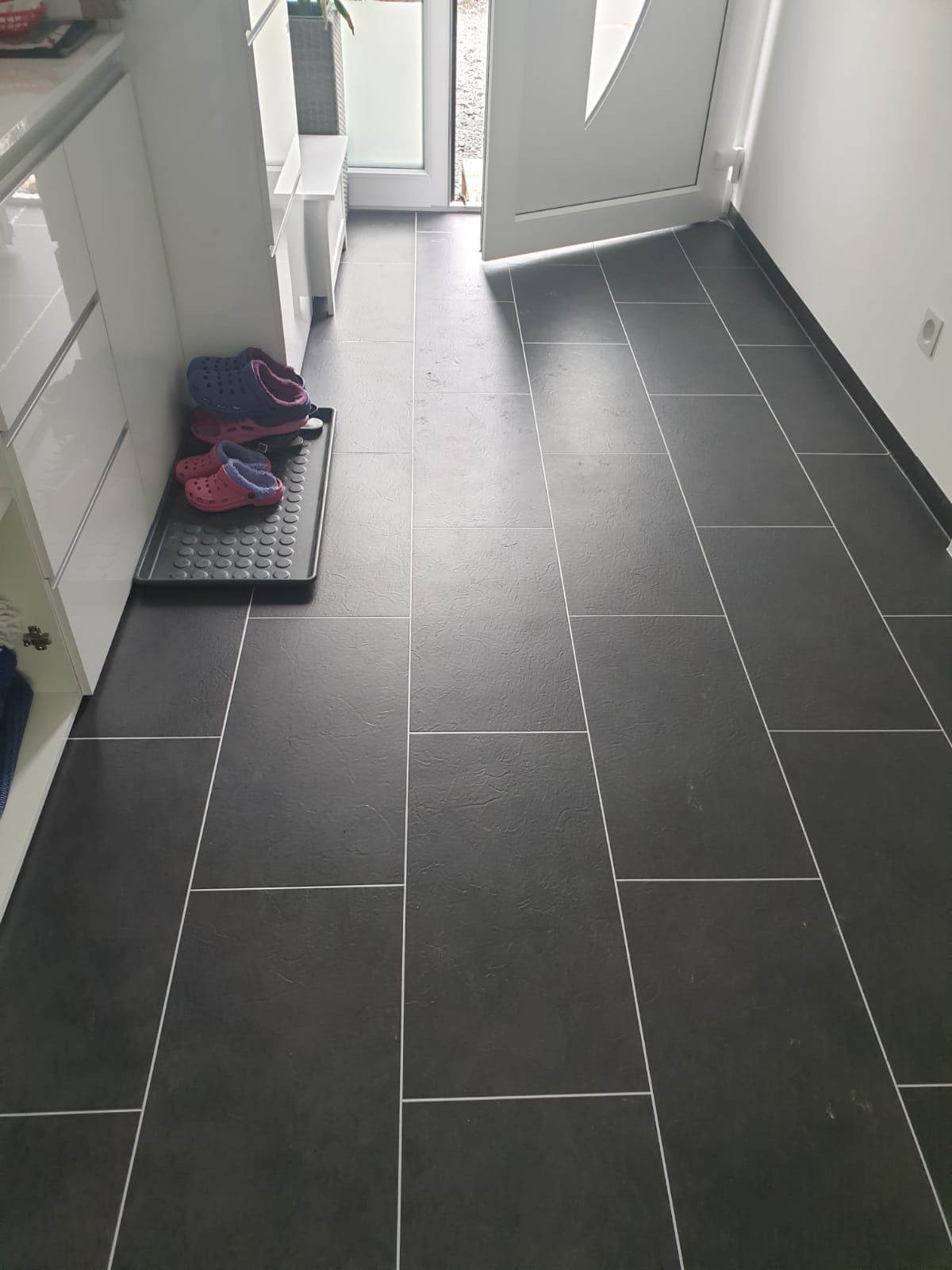 Wohnbauräume Beispiele
fichtner raumausstatter brandis wohnideen wohnstoffe sonnenschutz boden tapeten bodenbelag fenstervorhänge wandgestaltung polster