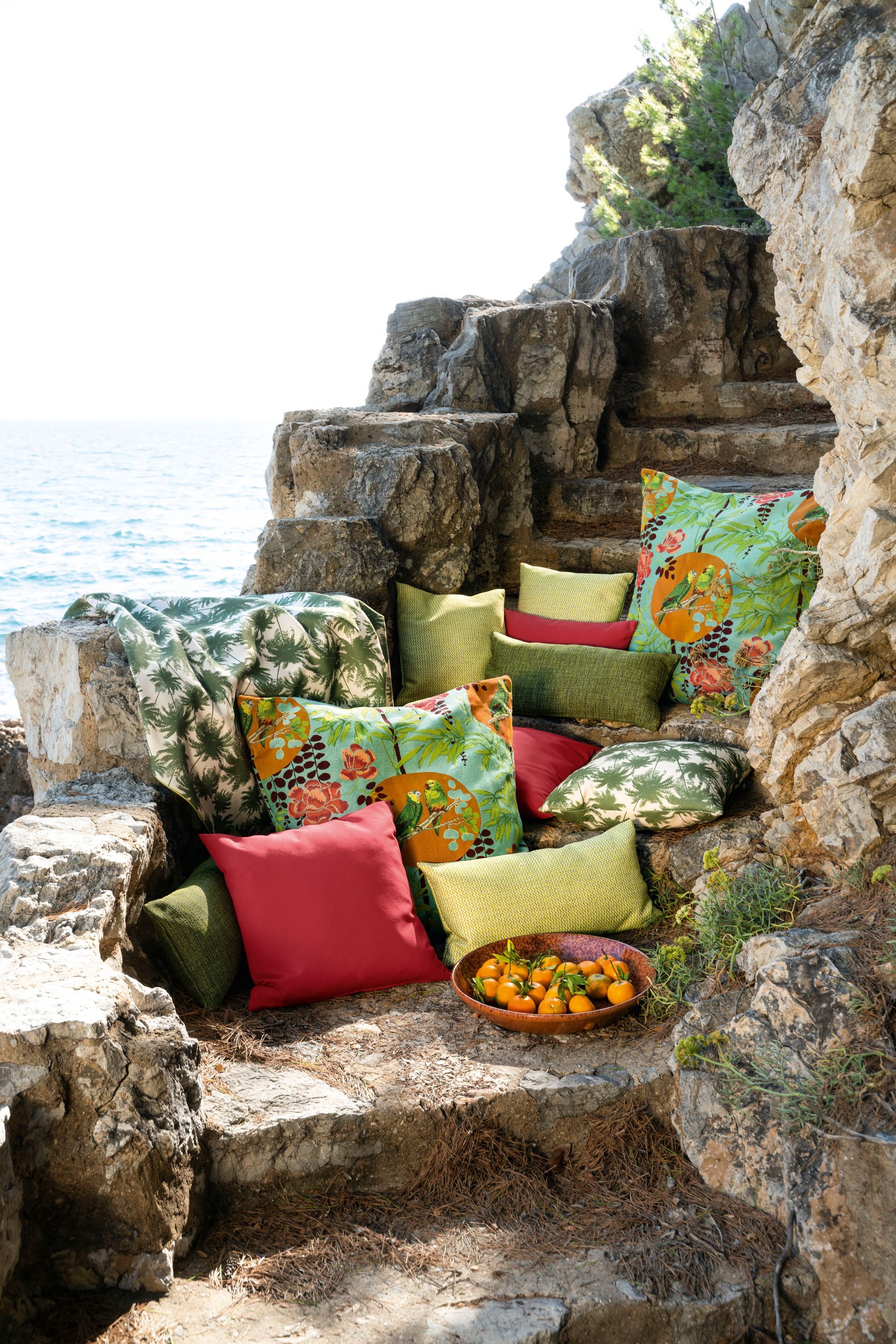 Outdoorstoffe Beispiele
fichtner raumausstatter brandis wohnideen wohnstoffe sonnenschutz boden tapeten bodenbelag fenstervorhänge wandgestaltung polster