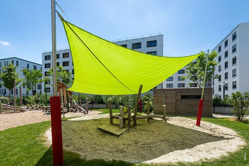 Sonnensegel Garten Innenhof
fichtner raumausstatter brandis wohnideen wohnstoffe sonnenschutz boden tapeten bodenbelag fenstervorhänge wandgestaltung polster