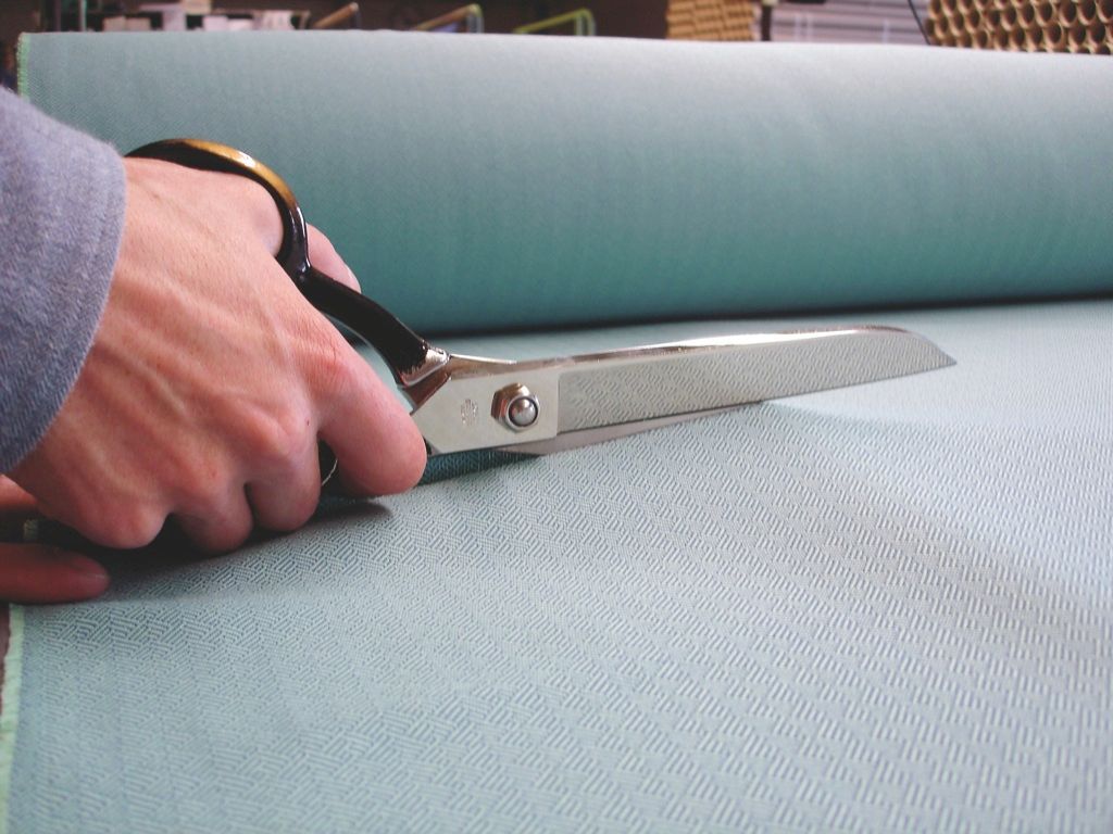 Handwerk Beispiele Arbeitsbeispiele Fensterdekoration Neupolsterung Aufpolsterung Bodenbelag Parkett Wandbekleidung Wandverkleidung Möbelauswahl
fichtner raumausstatter brandis wohnideen wohnstoffe sonnenschutz boden tapeten fenstervorhänge wandgestaltung polster