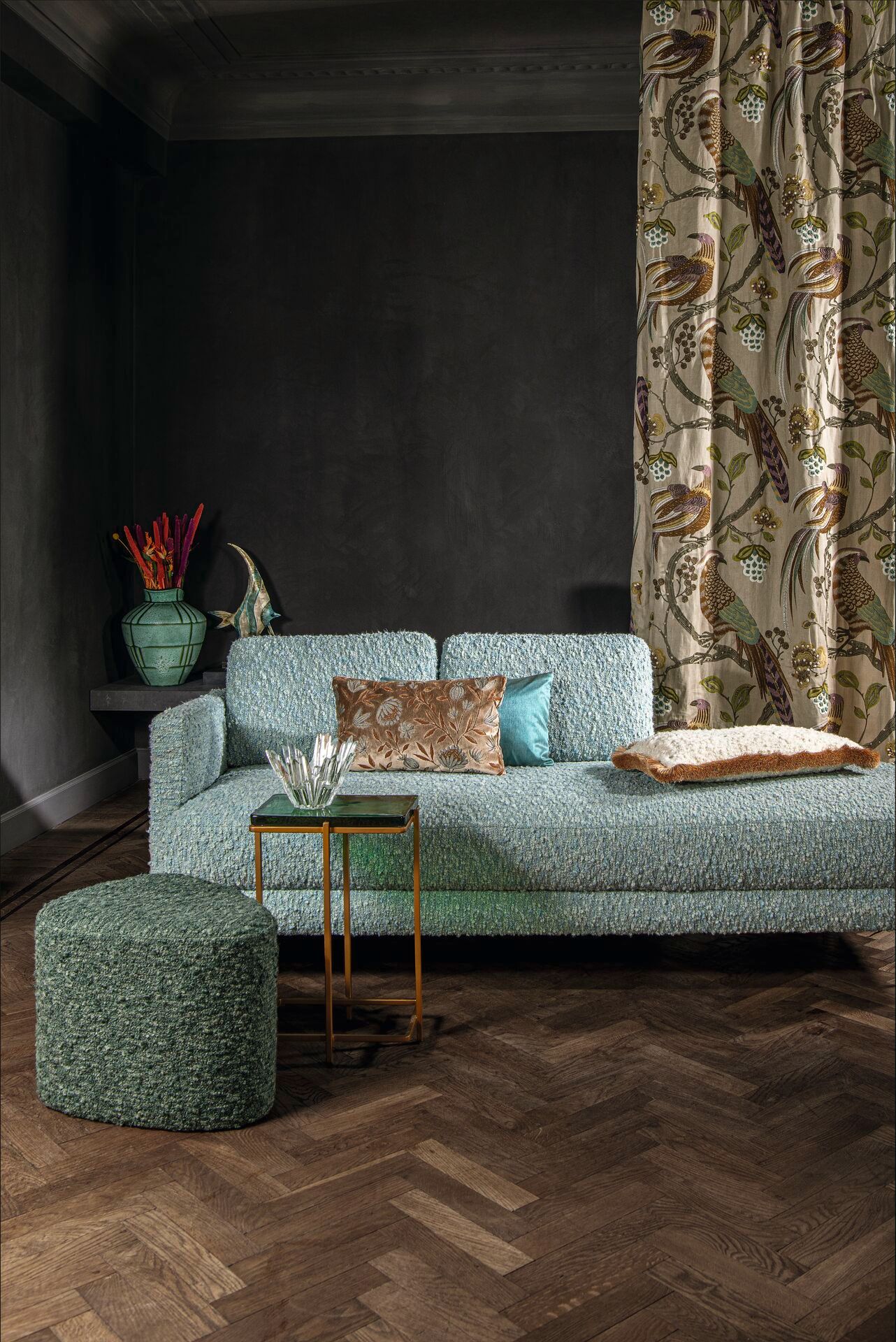 Chivasso / Calucci traumhafte Textilien mit Stilsicherheit Beispiele 
fichtner raumausstatter brandis wohnideen wohnstoffe sonnenschutz boden tapeten bodenbelag fenstervorhänge wandgestaltung polster