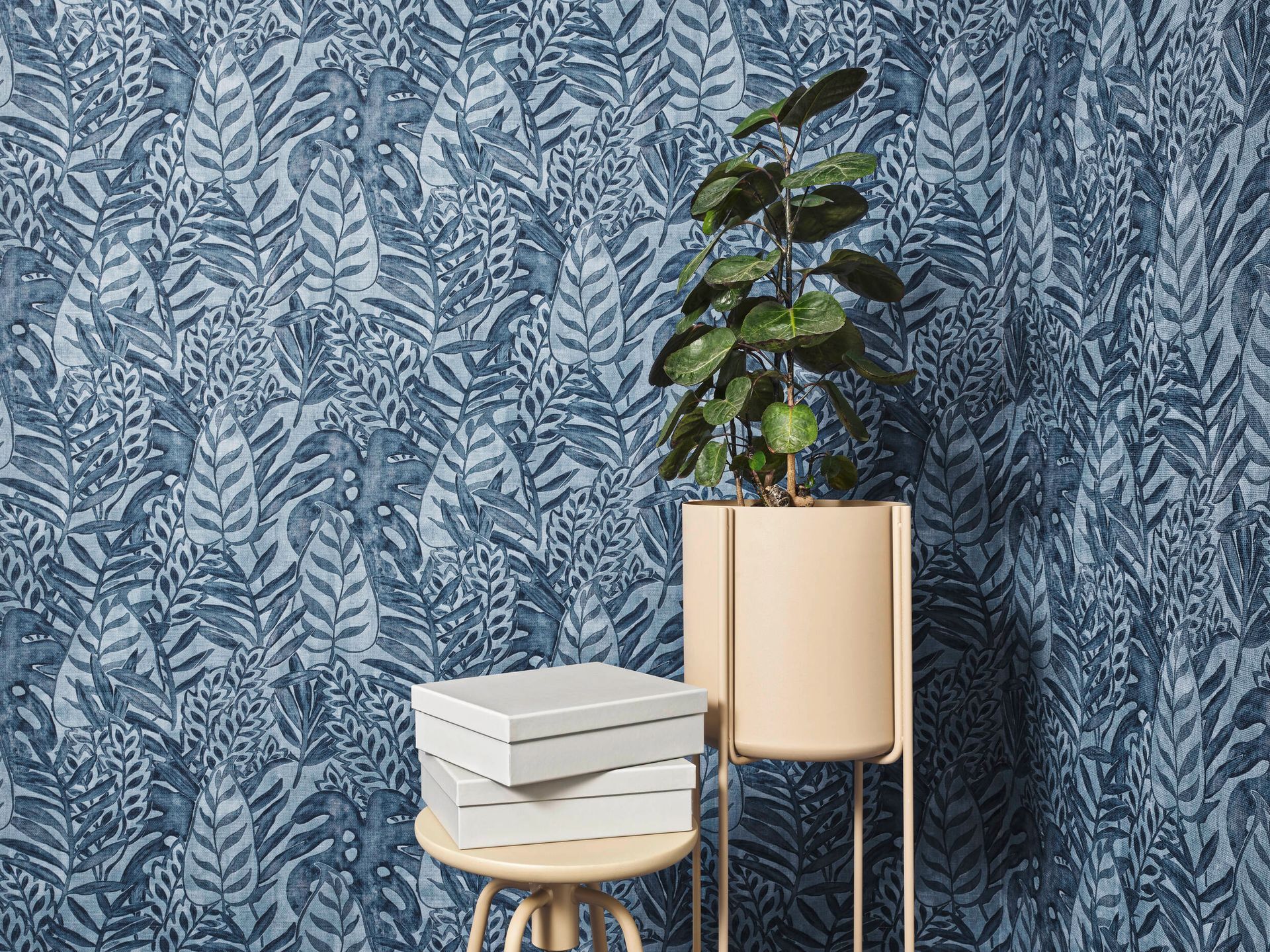 Tapeten Wangestaltungsbeispiel
fichtner raumausstatter brandis wohnideen wohnstoffe sonnenschutz boden tapeten bodenbelag fenstervorhänge wandgestaltung polster