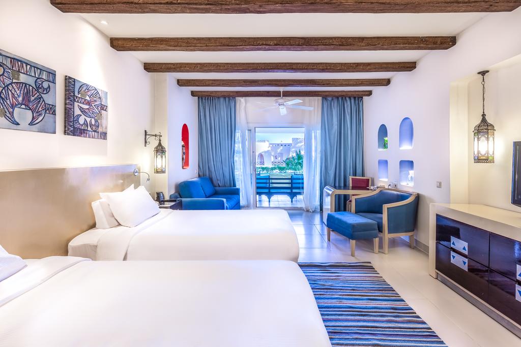 chambre double, Hilton Nubian Resort, Marsa Alam, Mer Rouge, agence de voyage Egypte, agence de voyage Paris, voyage Egypte, séjour Egypte tout compris, hôtel Deluxe sur la mer rouge,