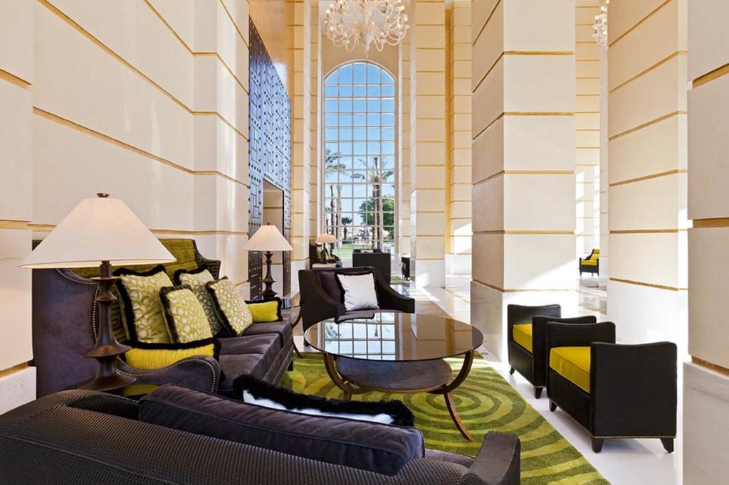 lobby, Sofitel Legends Old Cataract, Assouan Egypte, hôtel vue Nil Assouan, hôtel Deluxe Assouan, croisières sur le Nil, agence de voyage Egypte, agence de voyage Paris, voyage egypte pas cher, hôtel deluxe tout compris Assouan,