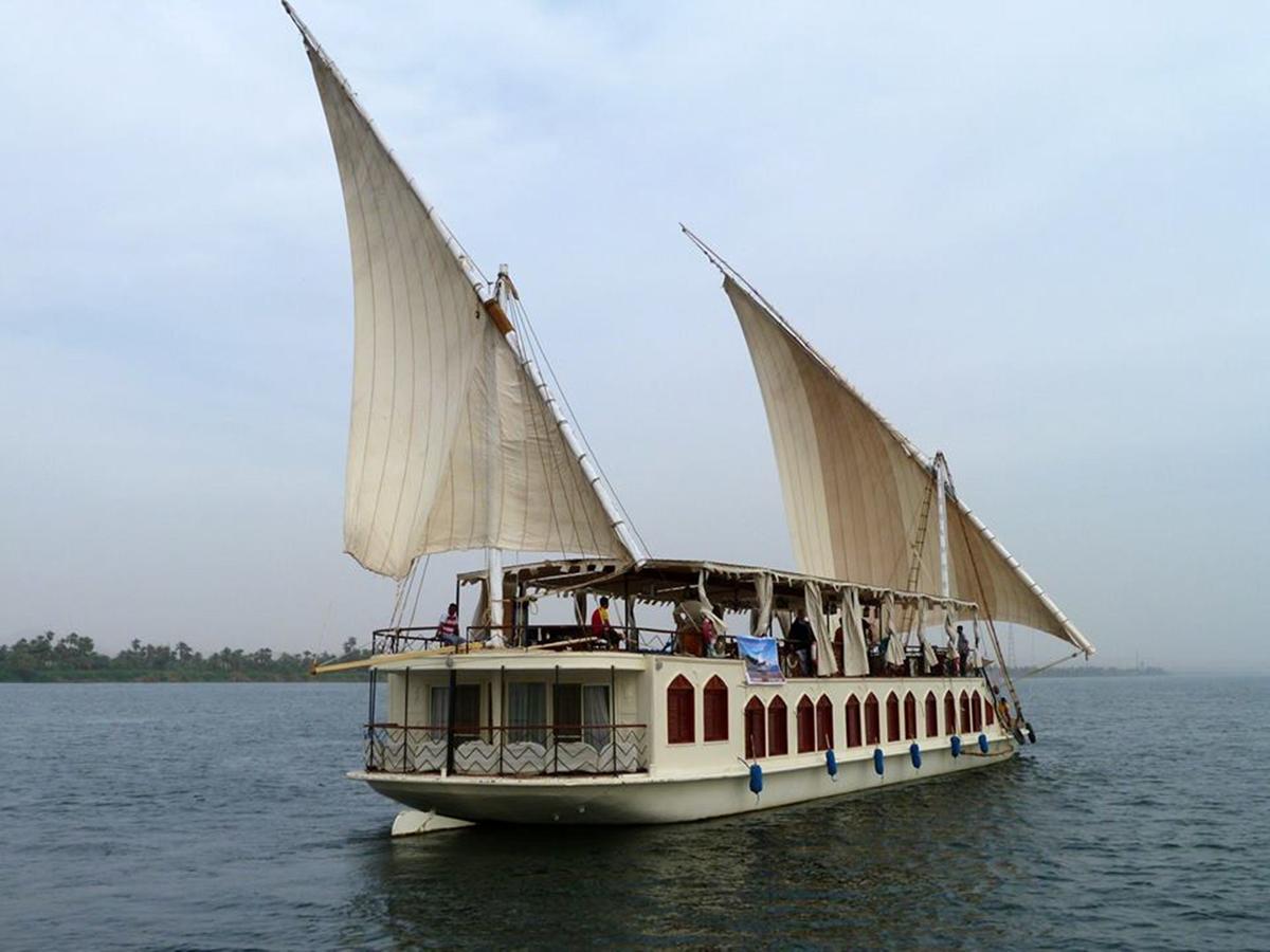 dahabiya sur le Nil, croisière Nil, Louxor Egypte, Assouan,