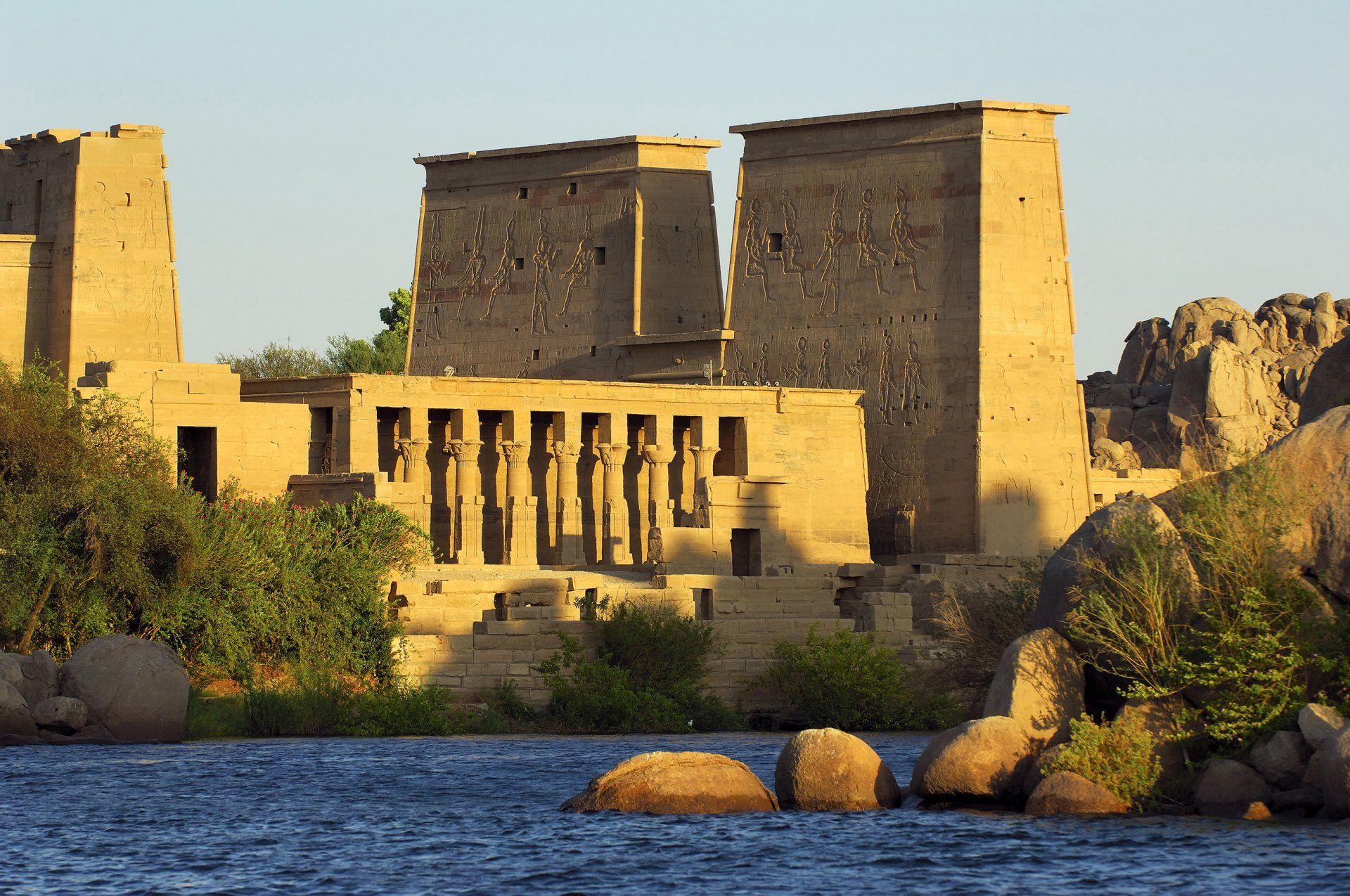 Temple de Philae, rives du Nil, Croisière sur le Nil, bateau croisière Nil, Louxor Egypte, Assouan Egypte,