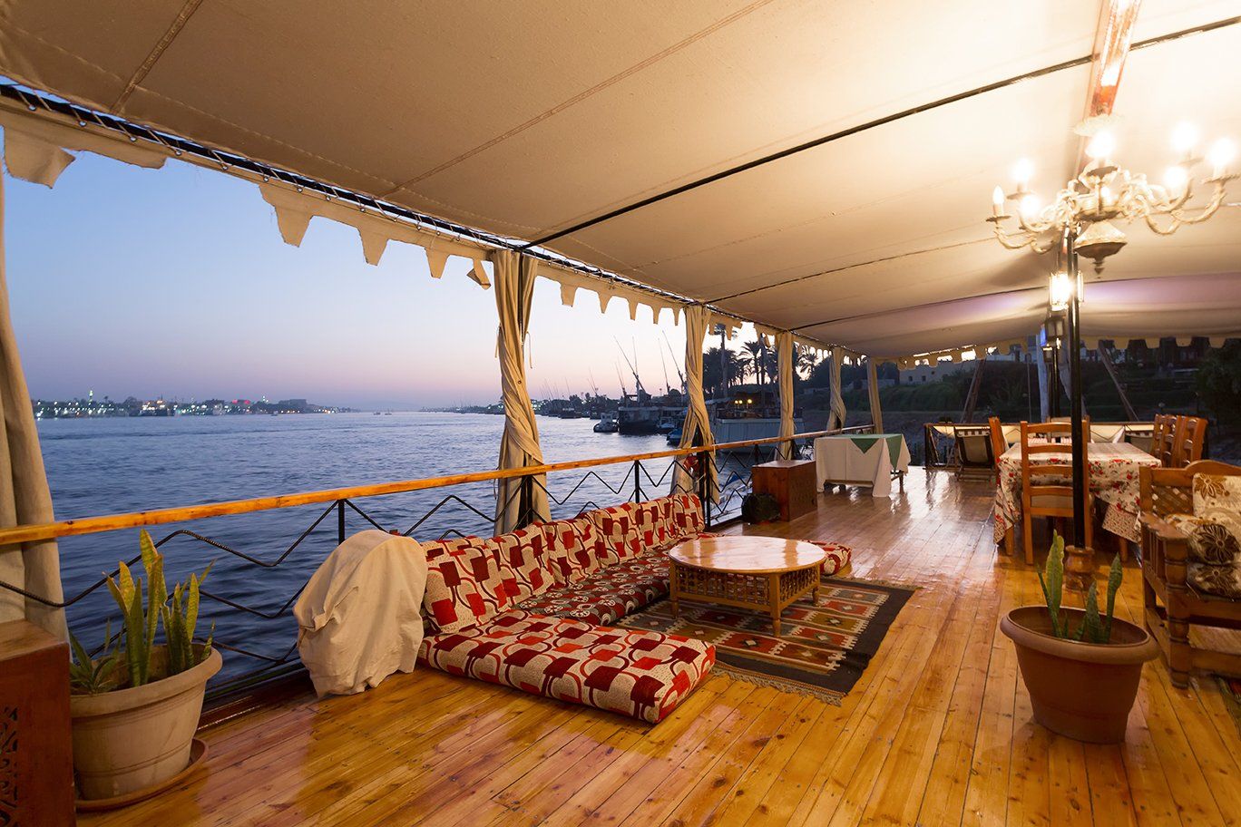 Dahabiya Nile Cruise, Private Nile Cruise Egypt, Cruise on the Nile luxor, Aswan Egypt, Nile River, Travel agency Egypt, Egypt Nile Cruises, Nile Aviation,