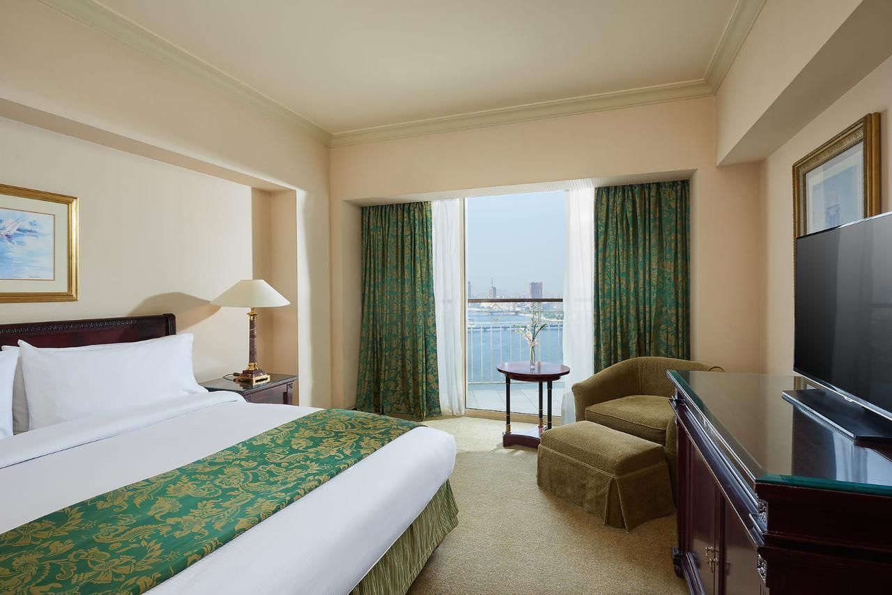 chambre, Grand Nile Tower, hotel vue Nil, hôtel sur le Nil, hôtel Deluxe Caire, séjour Egypte tout compris,