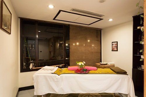 Royal Lily, croisière sur le Nil, Bateau Deluxe croisière, agence de voyage Egypte, agence de voyage Paris, séjour Egypte tout compris, vue Nil, croisières Nil, Bateau Deluxe Louxor,