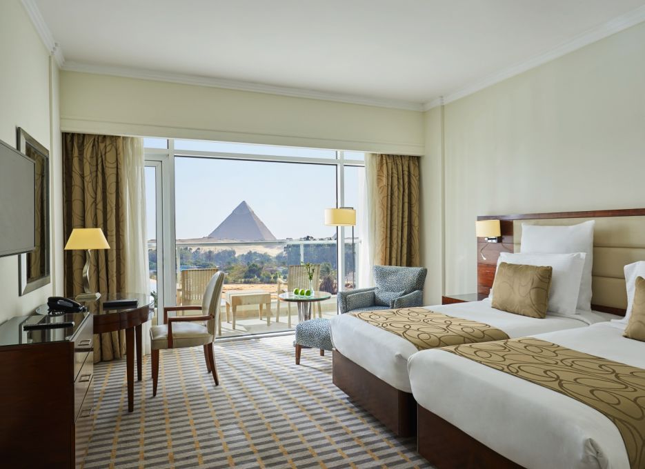 Cabine, Steigenberger Cairo Pyramids, hôtel Deluxe Caire, voyage Egypte pas cher, hôtel vue pyramides, agence de voyage Egypte, agence de voyage Paris, séjour Egypte tout compris, plateau de Gizeh, Pyramides de Gizeh,