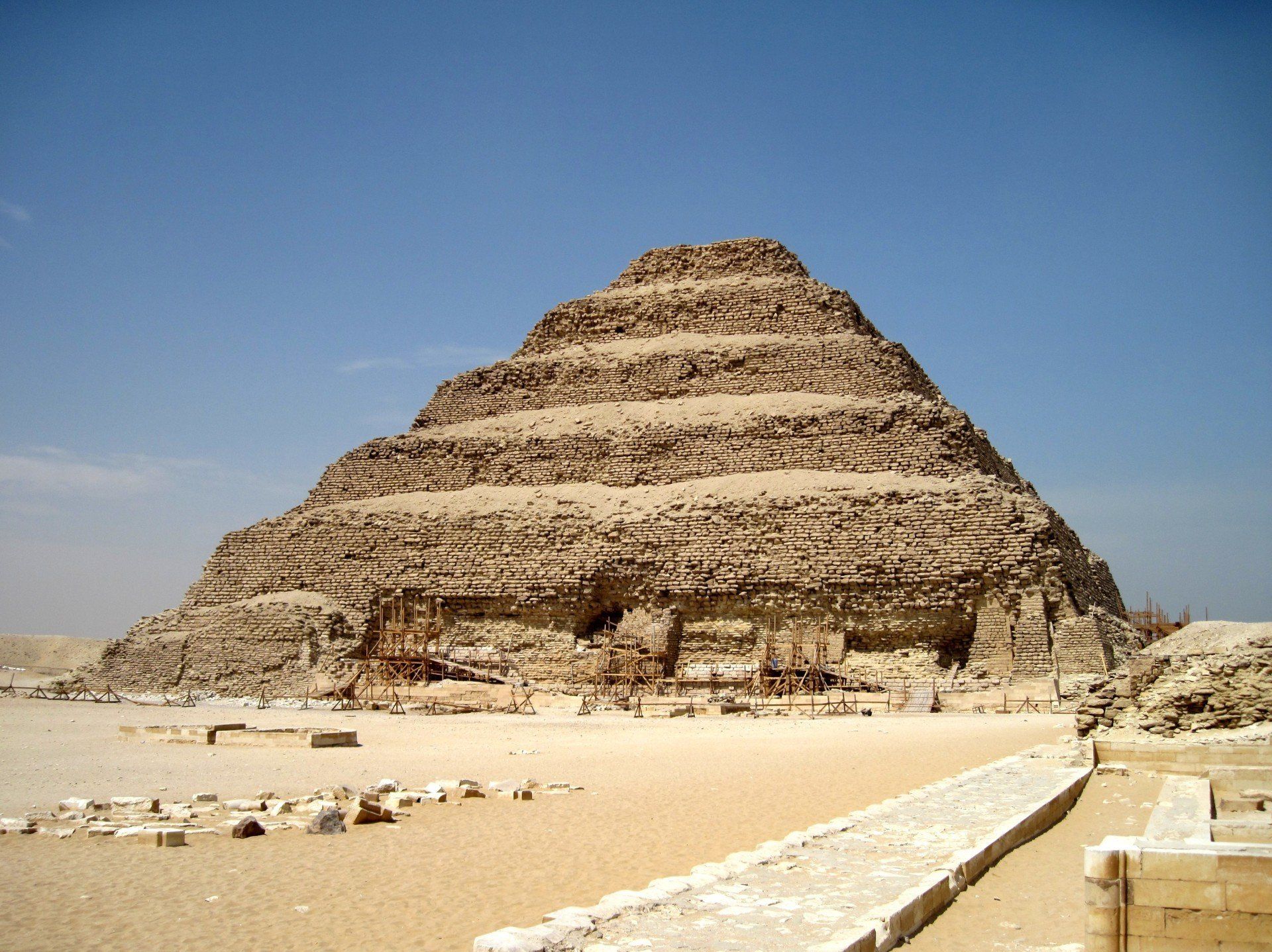 Plateau de Sakkarah, Pyramide Sakkarah, Pyramides Egypte, Plateau de Gizeh, Sphinx, Croisière sur le Nil, Agence de voyage Paris, agence de voyage Egypte, voyage Egypte pas cher,