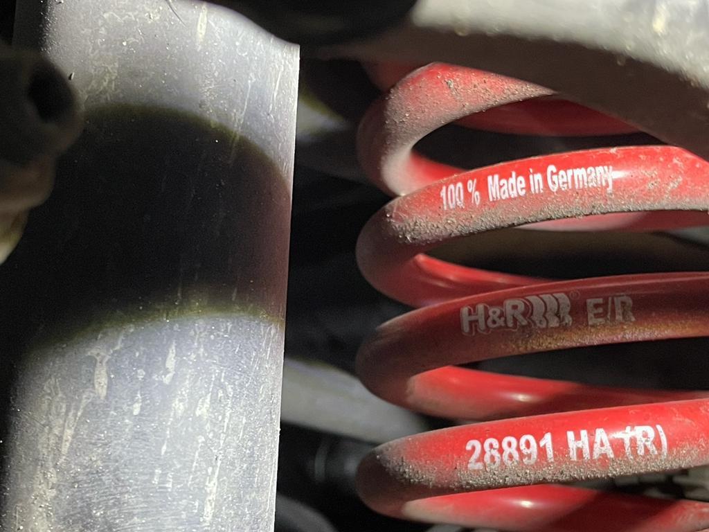 Homologación homologar neumáticos llantas suspensión muelles amortiguadores paragolpes separadores de rueda salida de escape Homologación homologar neumáticos llantas suspensión muelles amortiguadores paragolpes separadores de rueda salida de escape