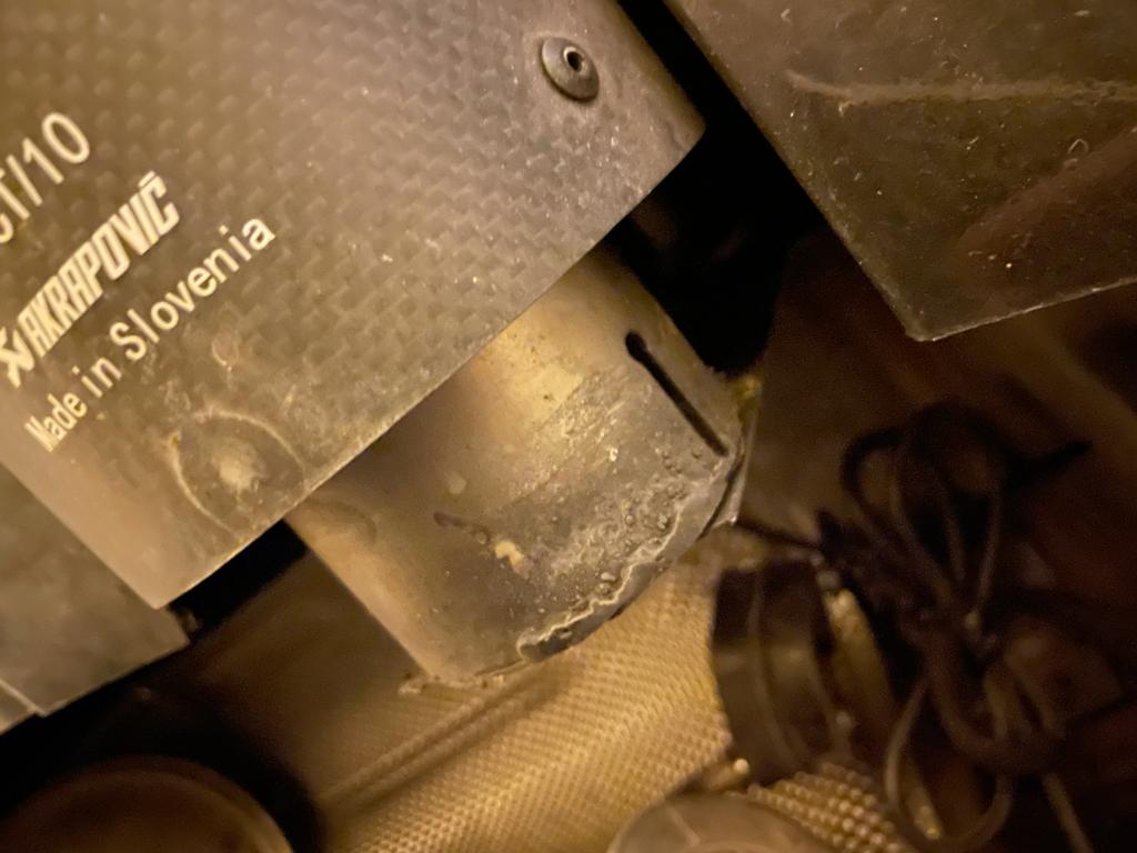 Homologación homologar neumáticos llantas suspensión muelles amortiguadores paragolpes separadores de rueda salida de escape Homologación homologar neumáticos llantas suspensión muelles amortiguadores paragolpes separadores de rueda salida de escape