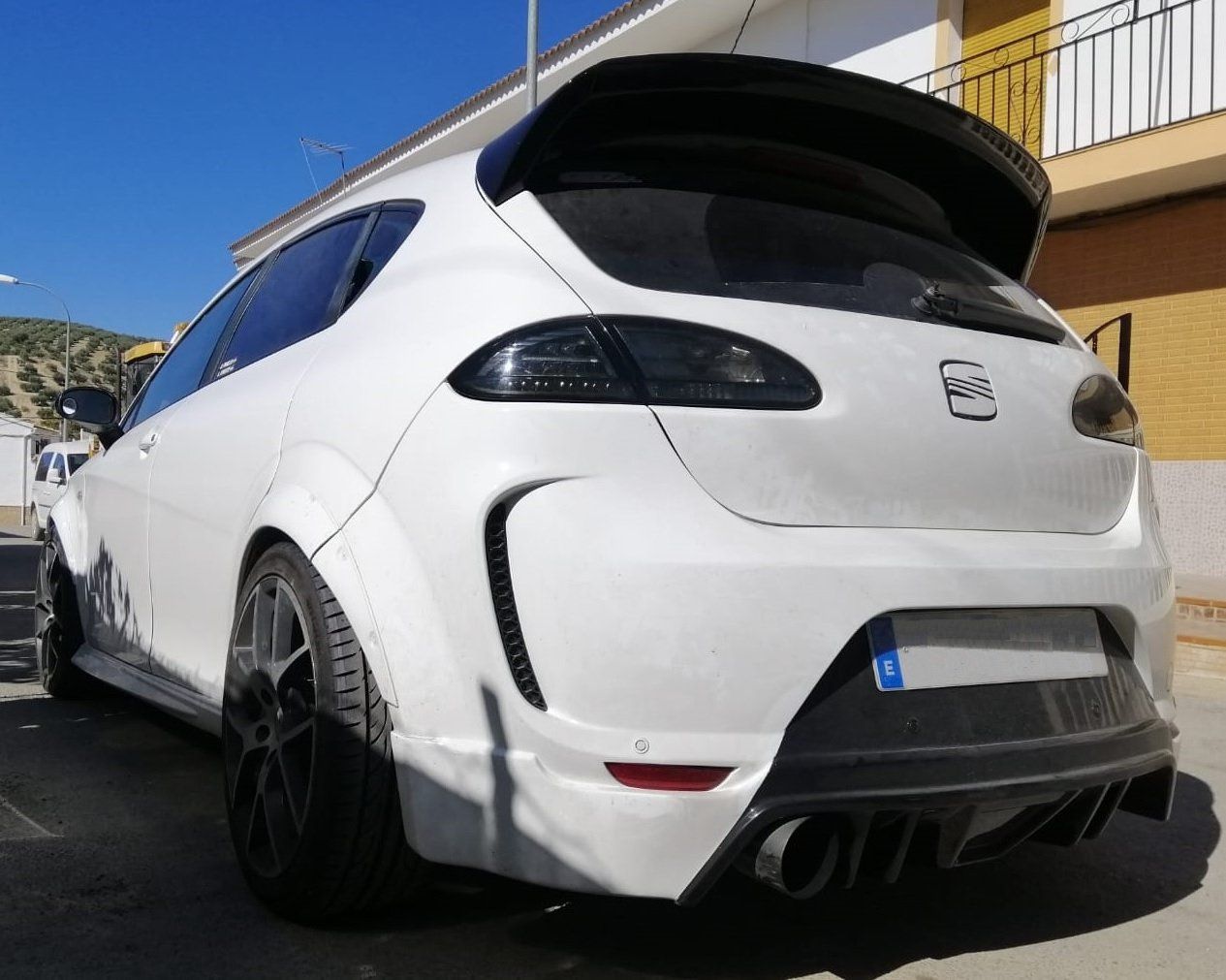 Homologación homologar neumáticos llantas suspensión muelles amortiguadores paragolpes separadores de rueda tensores matrícula pequeña escape homologado entradas de aire aletines rueda Homologación homologar neumáticos llantas suspensión muelles amortiguadores paragolpes separadores de rueda tensores matrícula pequeña escape homologado entradas de aire aletines rueda