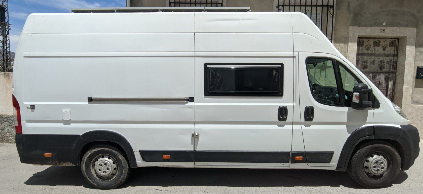 Homologar camperizacion homologación vehículo vivienda furgon vivienda placa fotovoltaica instalación de mobiliario claraboya ventana deposito en los bajos calefacción estacionaria peldaño eléctrico horno de gas Homologar camperizacion homologación vehículo vivienda furgon vivienda placa fotovoltaica instalación de mobiliario claraboya ventana deposito en los bajos calefacción estacionaria peldaño eléctrico horno de gas