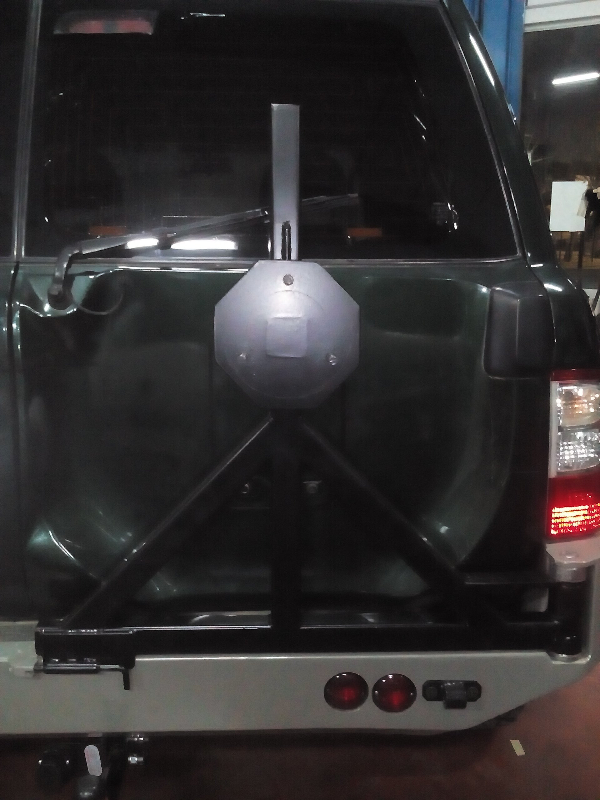 Homologar muelles amortiguadores suspensión 4x4 todoterreno paragolpes defensas cubre carter ruedas neumáticos llantas snorkel faros barra led aletines de rueda estriberas taloneras incremento altura faros largo alcance barra antiempotramiento chapón cubre cárter soporte de rueda repuesto cabrestante Homologar muelles amortiguadores suspensión 4x4 todoterreno paragolpes defensas cubre carter ruedas neumáticos llantas snorkel faros barra led aletines de rueda estriberas taloneras incremento altura faros largo alcance barra antiempotramiento chapón cubre cárter soporte de rueda repuesto cabrestante