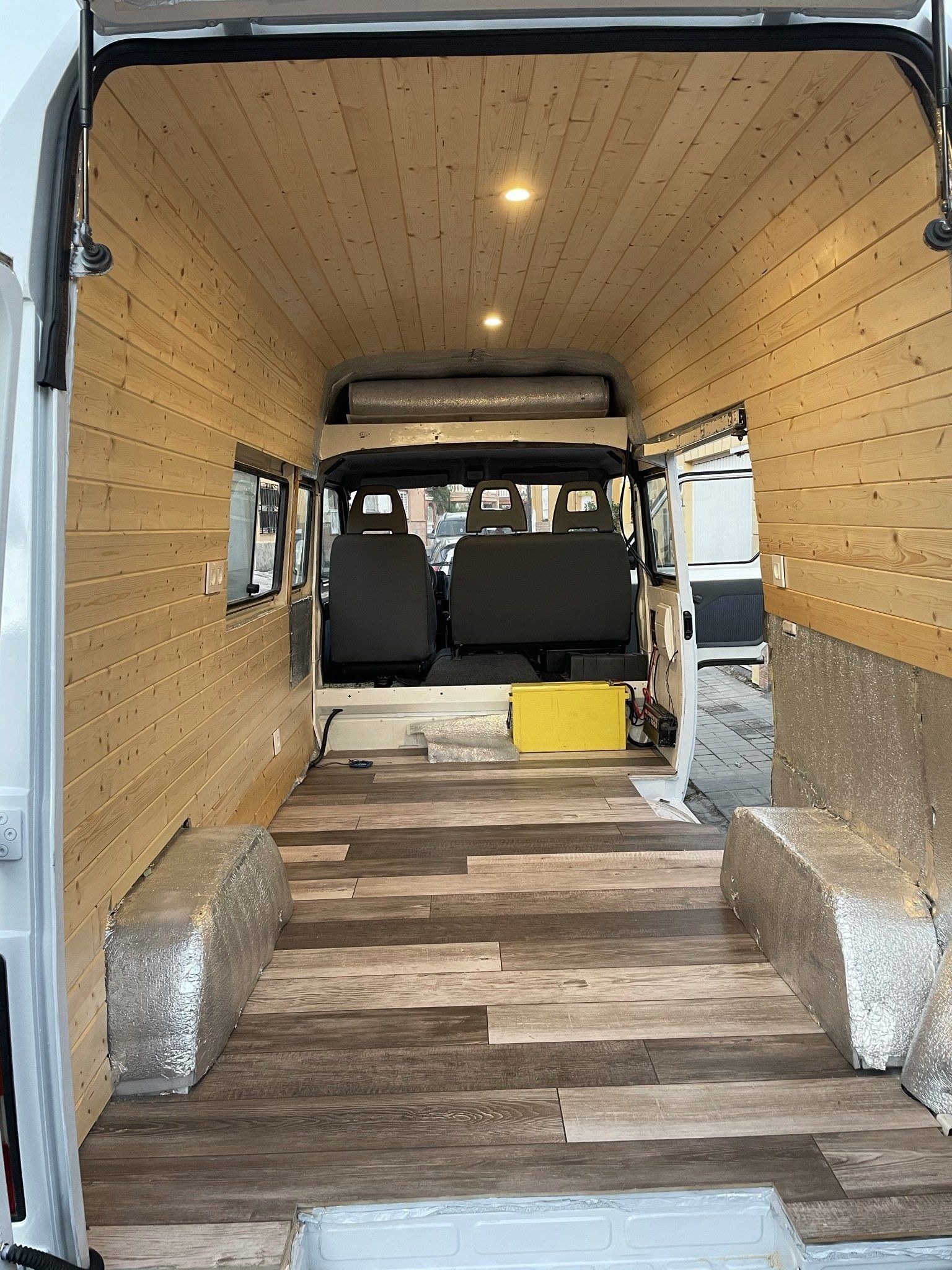 homologar kit de carrocería homologar paragolpes estanterías interiores placa fotovoltaica neumáticos llantas soporte de rueda de repuesto baca artesanal faros muelles suspensión neumática amortiguadores claraboyas placa solar homologación furgón taller homologar furgoneta oficina homologar kit de carrocería homologar paragolpes estanterías interiores placa fotovoltaica neumáticos llantas soporte de rueda de repuesto baca artesanal faros muelles suspensión neumática amortiguadores claraboyas placa solar homologación furgón taller homologar furgoneta oficina