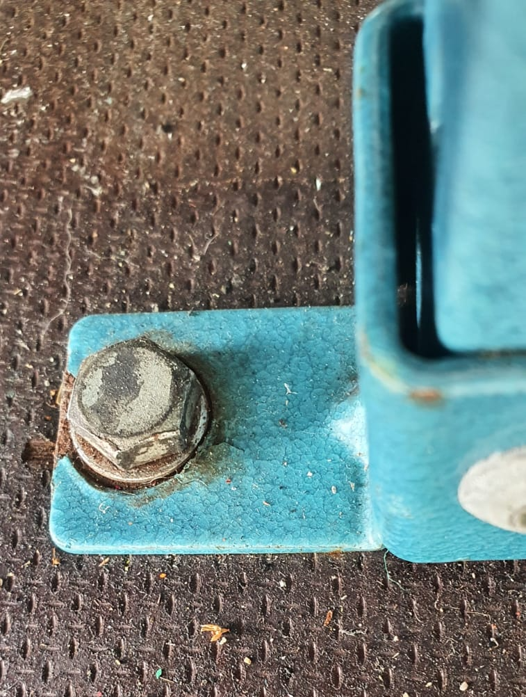 homologar kit de carrocería homologar paragolpes estanterías interiores placa fotovoltaica neumáticos llantas soporte de rueda de repuesto baca artesanal faros muelles suspensión neumática amortiguadores claraboyas placa solar homologación furgón taller homologar kit de carrocería homologar paragolpes estanterías interiores placa fotovoltaica neumáticos llantas soporte de rueda de repuesto baca artesanal faros muelles suspensión neumática amortiguadores claraboyas placa solar homologación furgón taller