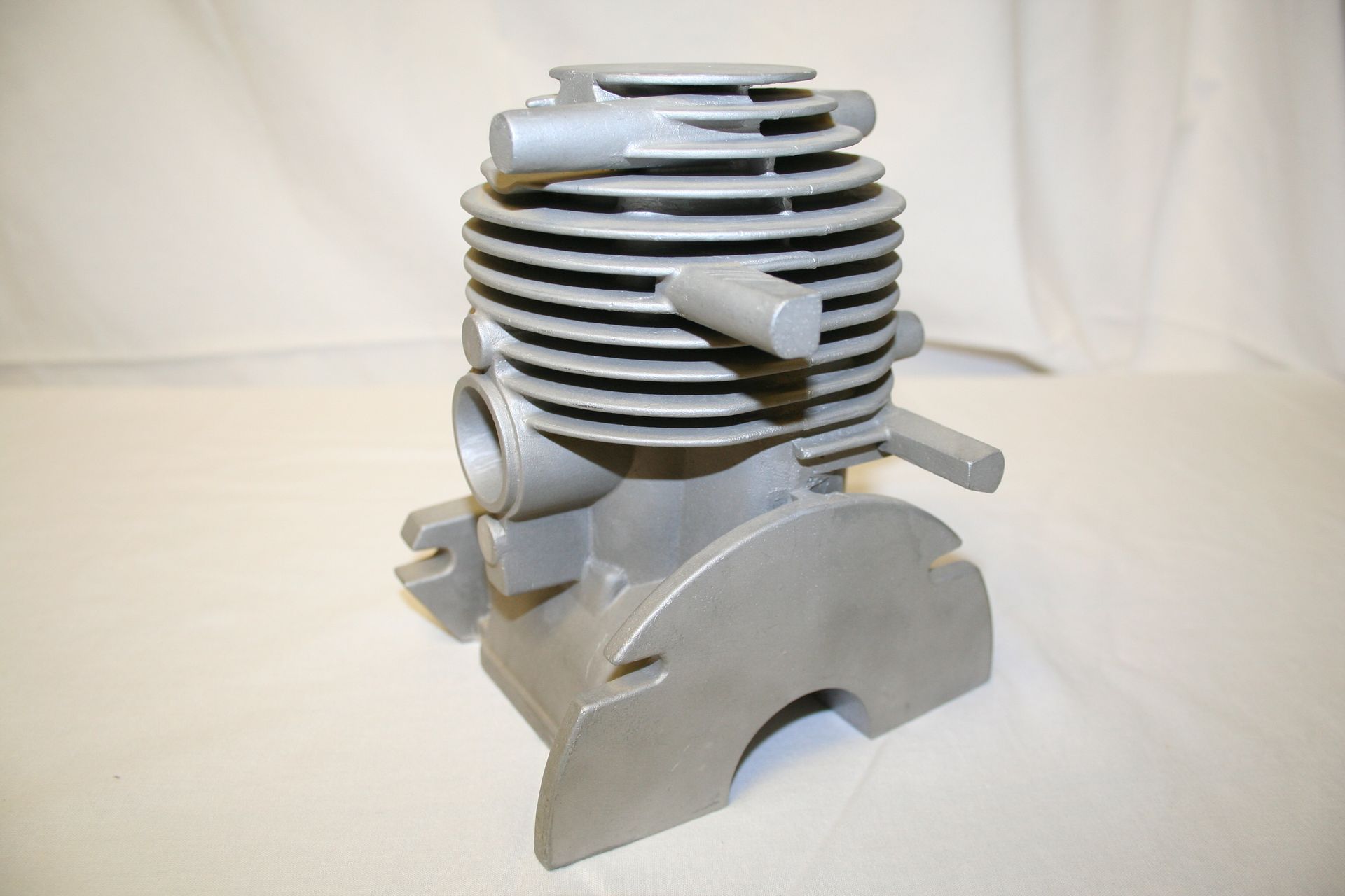 Aluminum casting component with machined and finished surfaces by CPM Industries