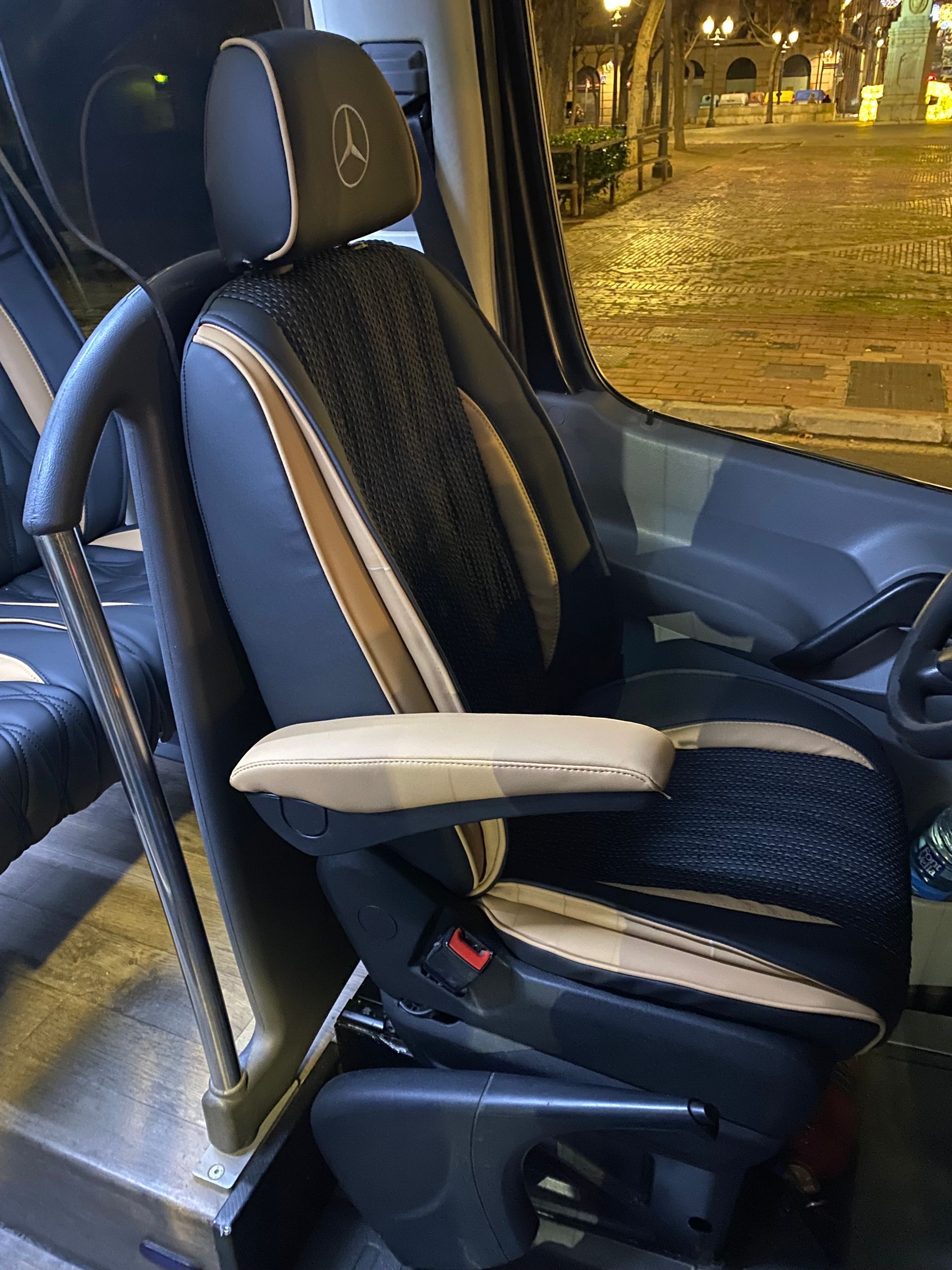 Minibus Barcelona Vip Class Mercedes Sprinter