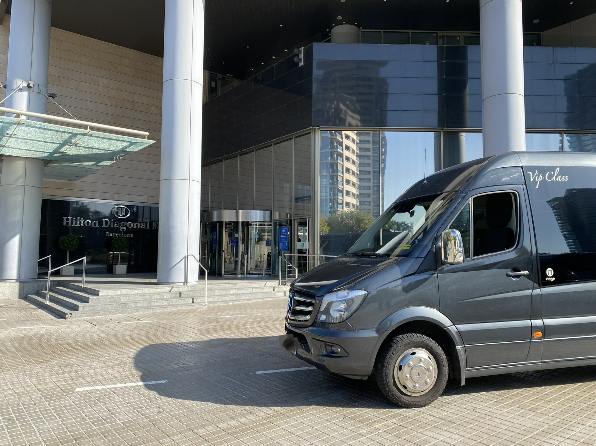 Minibus Barcelona Autocares Vip Class