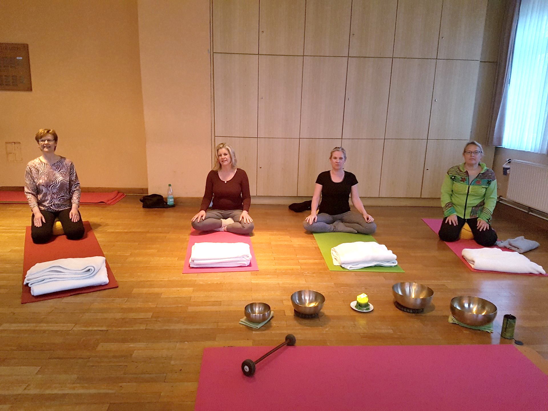 Kursteilnehmer Yoga Einklang