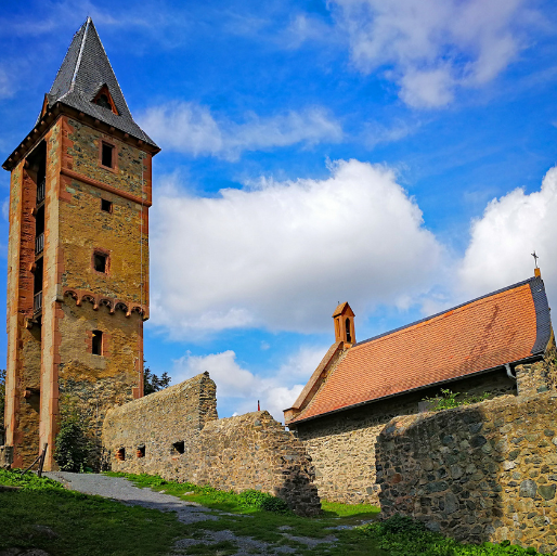 Burg Frankenstein - ein herrlicher Blick in die Rheinebene und die Pfalz erwartet uns hier auf unserer Rennrad Tour
