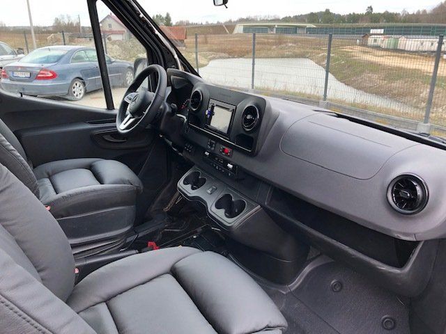 Der Fahrraum des Mercedes Benz Sprinters mit der neusten Technikausstattung.