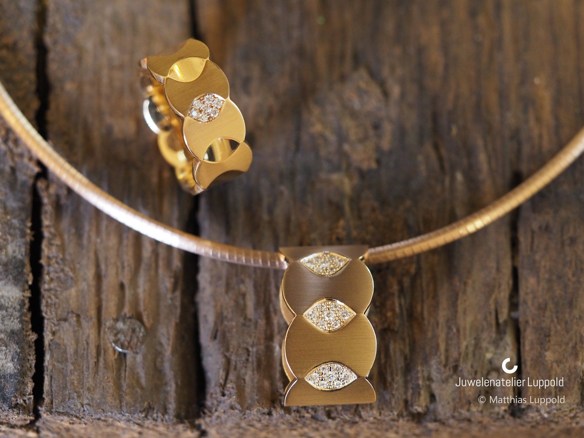 Anhänger Ring 750/-Rotgold mit Brillantelementen