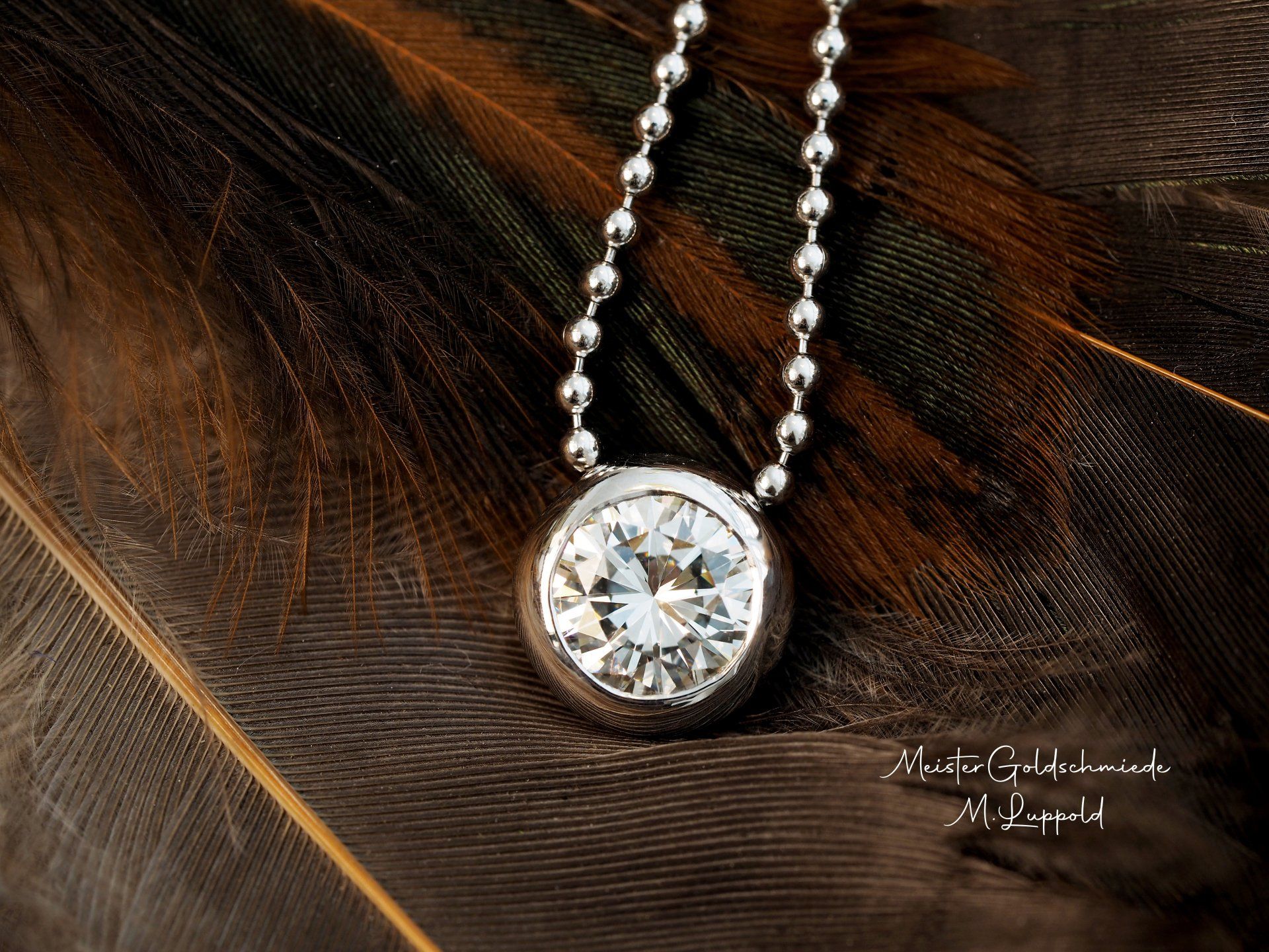 Brilliantcollier 750/-Weißgold mit Brilliant 0,59ct tw-vvs