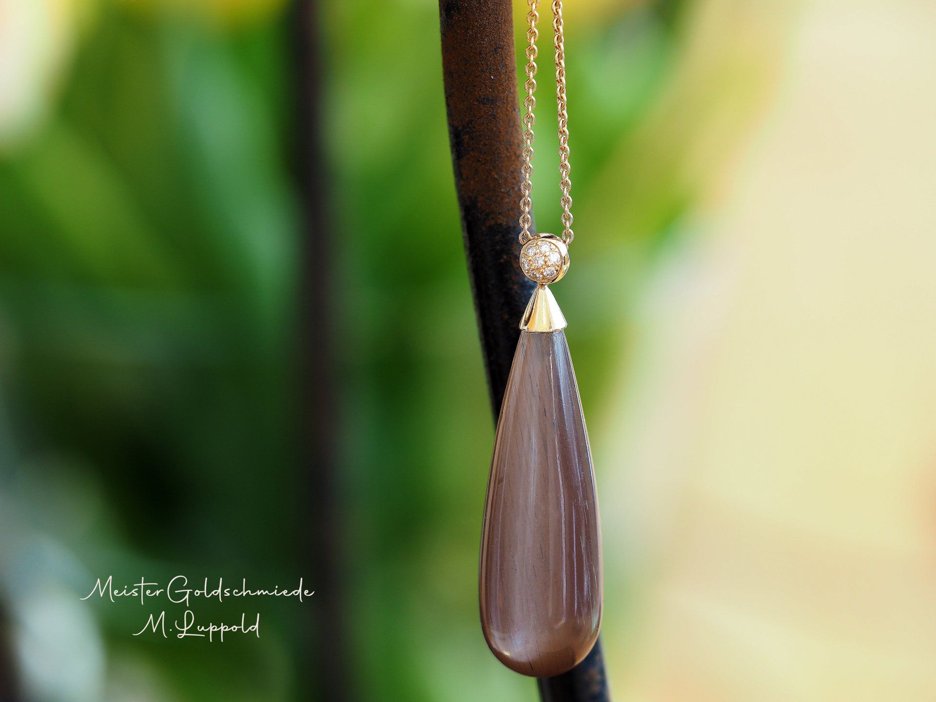 Mondsteintropfen braun mit 7 Brillanten 0,07ct tw-vvs 750/-Rotgold