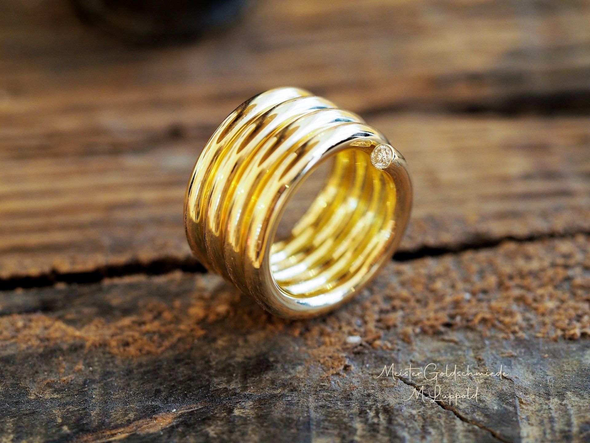 Neuanfertigung 750/- Rotgold Ring mit Brillanten auf Kundenwunsch.
