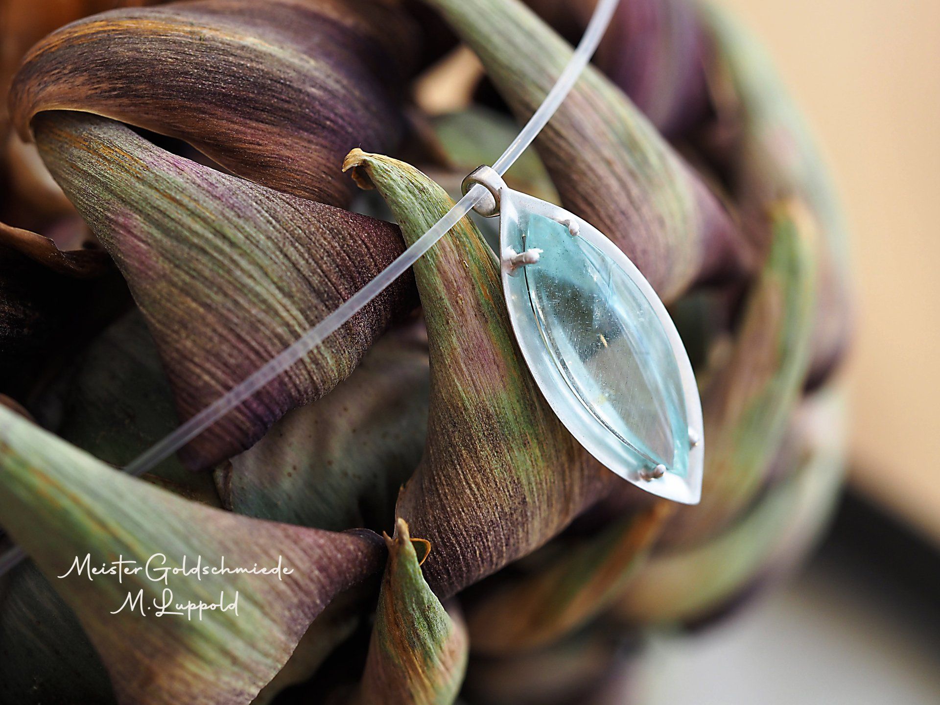 Aquamarinanhänger 750/-Weißgold Collier