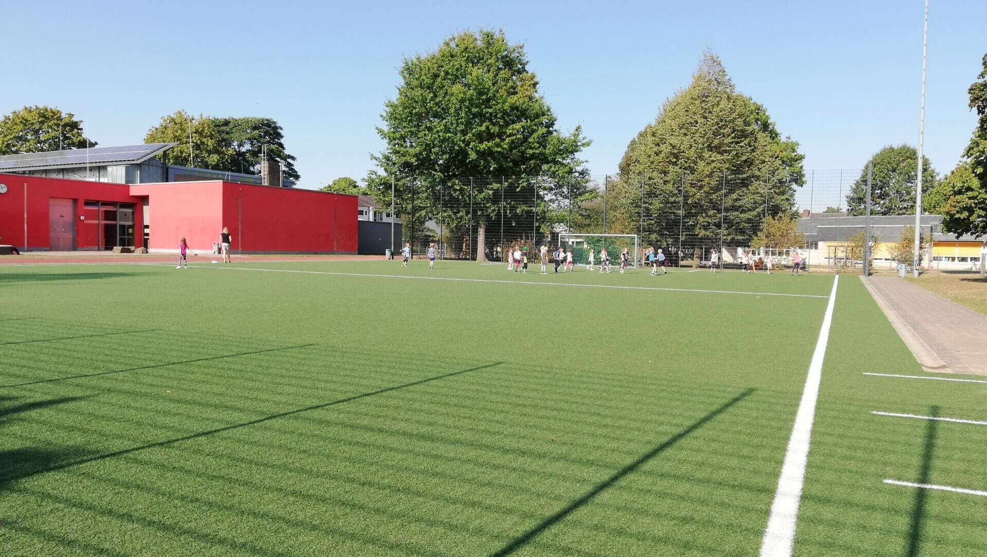 :: 2020.07 :: Sportpark Reusarth, Kleinspielfeld an der Grundschule Gielsenberger Straße :: 2020.07 :: Sportpark Reusarth, Kleinspielfeld an der Grundschule Gielsenberger Straße