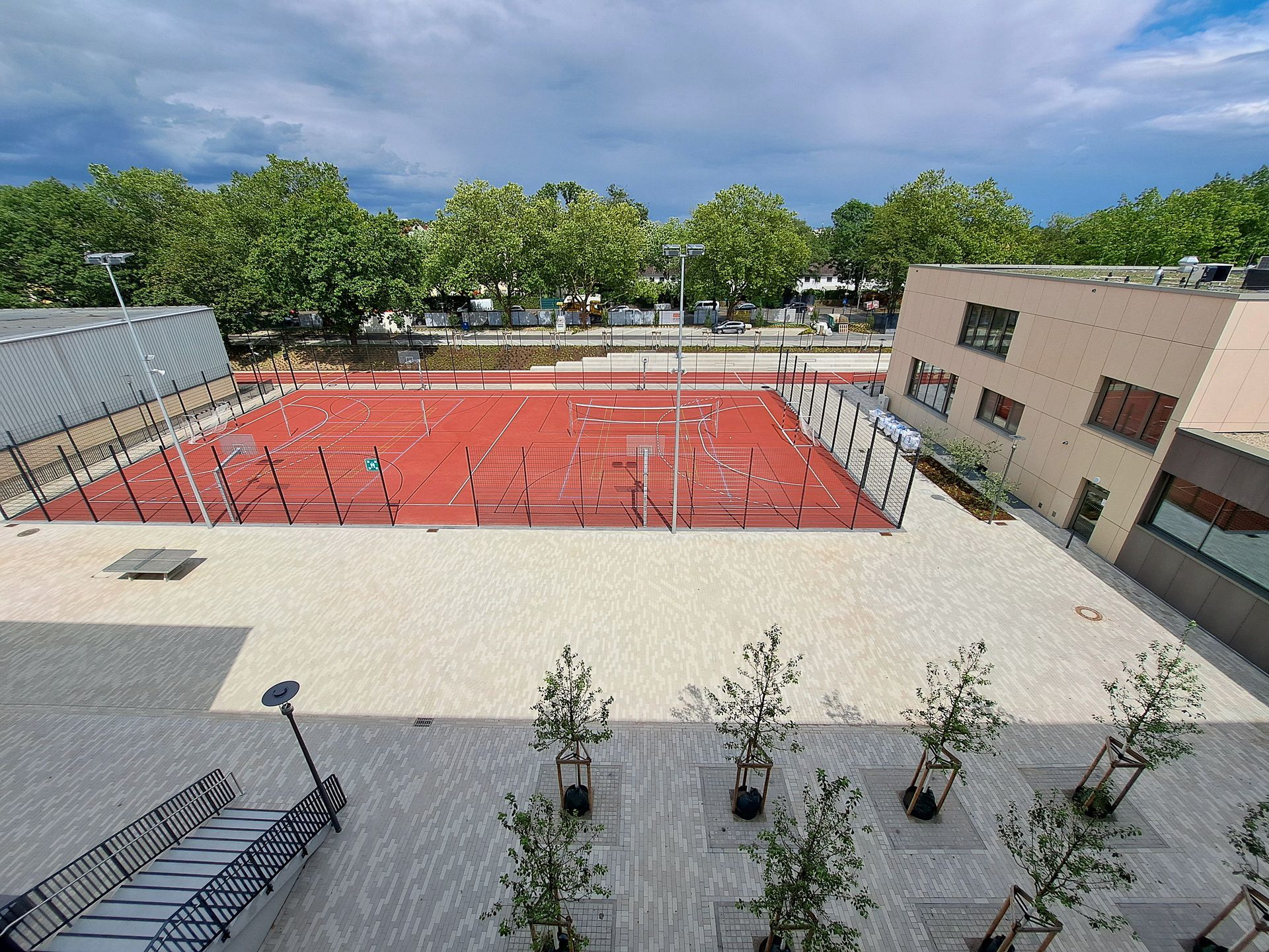 :: 2024.09 :: Fertigstellung Dreikönigsgymnasium :: 2024.09 :: Fertigstellung Dreikönigsgymnasium