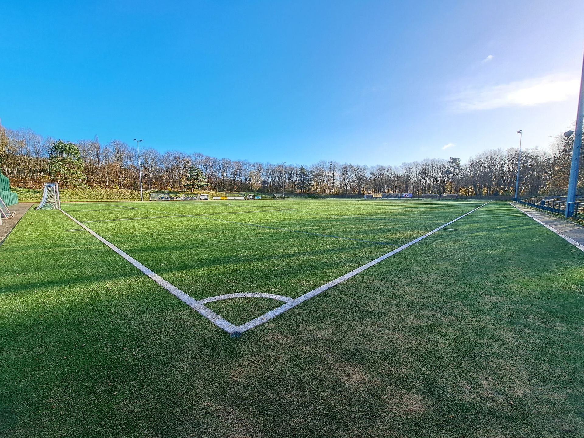:: 2024.10 :: Fertigstellung Belagswechsel Kunstrasen beim BC Efferen in Hürth :: 2024.10 :: Fertigstellung Belagswechsel Kunstrasen beim BC Efferen in Hürth