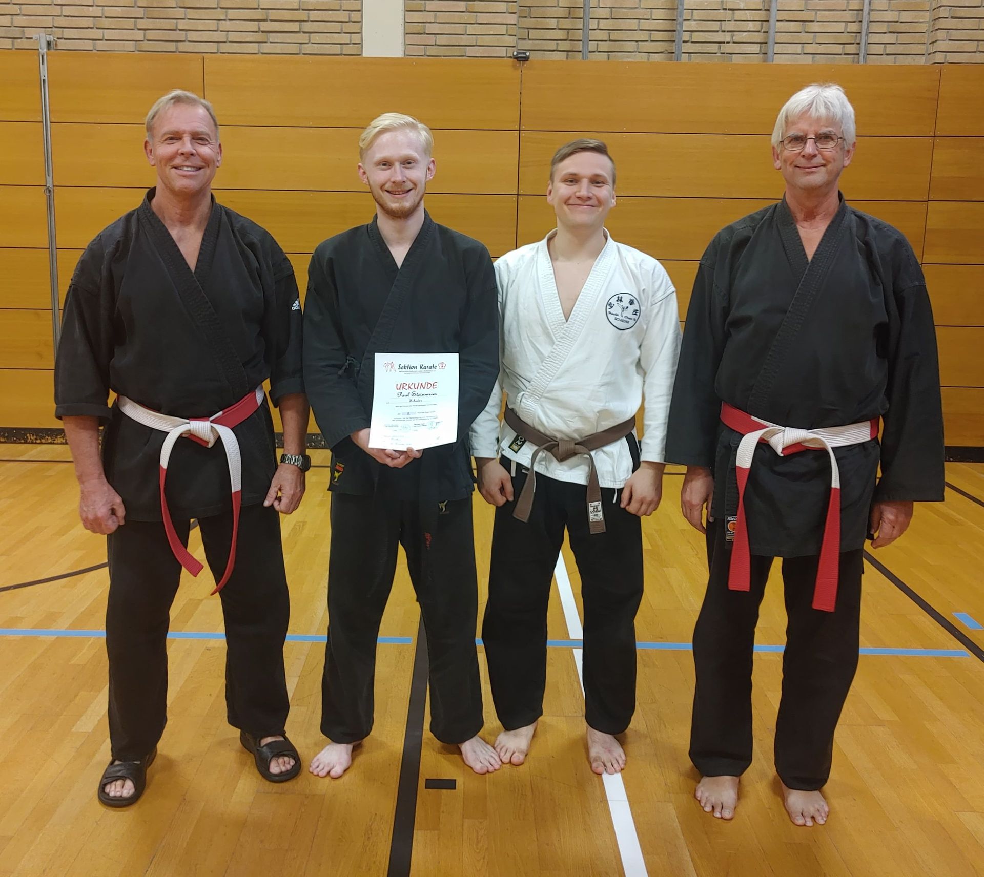 rfolgreiche Gelbgurtprüfung beim Shaolin Ch‘uan Fa Schieder Erfolgreiche DAN-Prüfung - Shaolin Ch‘uan Fa Schieder