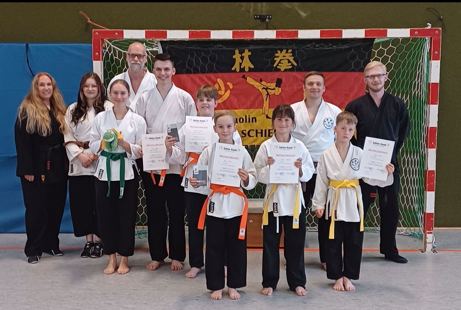 Erfolgreiche Unterstufenprüfung beim Shaolin Ch‘uan Fa Schieder Erfolgreiche DAN-Prüfung - Shaolin Ch‘uan Fa Schieder
