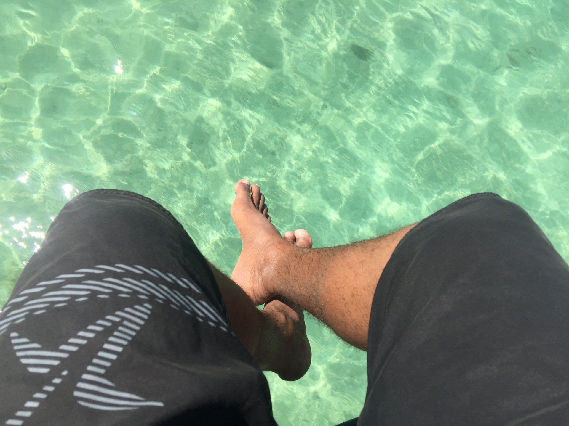 Moment de détente aux fonds blancs de Martinique lors d’une balade en bateau à la baignoire de Joséphine.