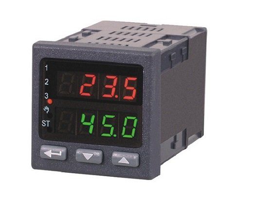 Controlador IS-RE72 con doble pantalla LED y botones de configuración.